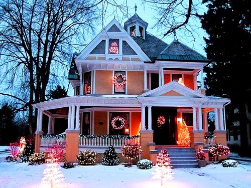 Holiday House, Elgin, Illinois